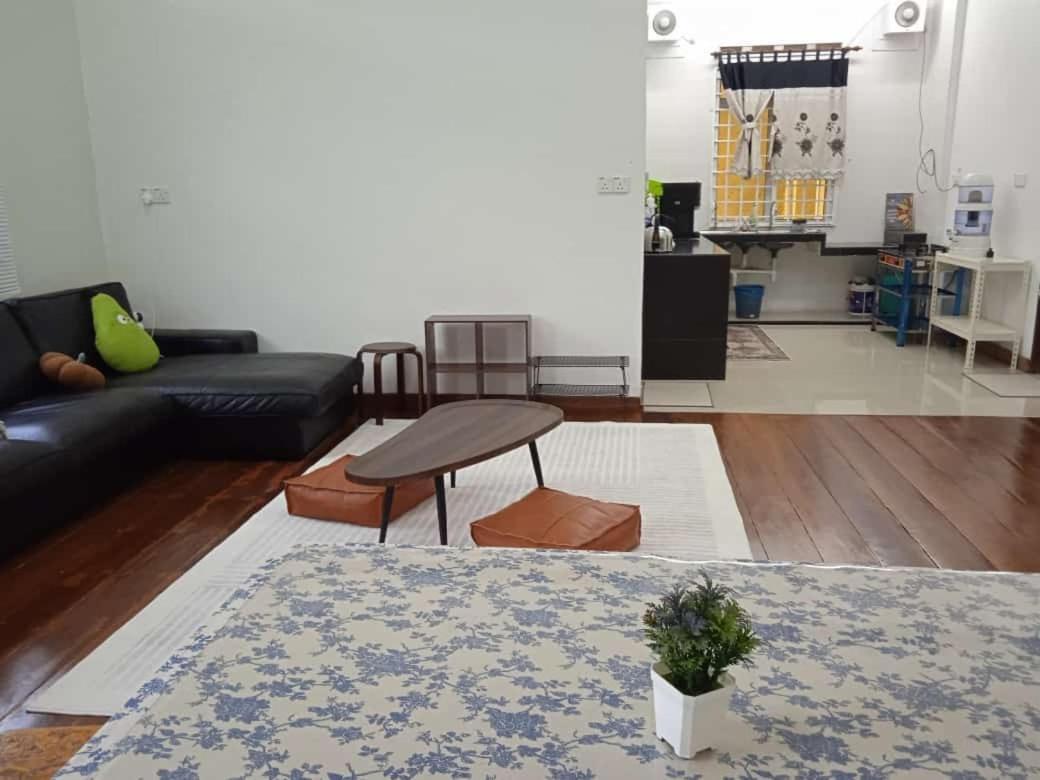 La Wood Homestay Kampung Kuala Besut Εξωτερικό φωτογραφία