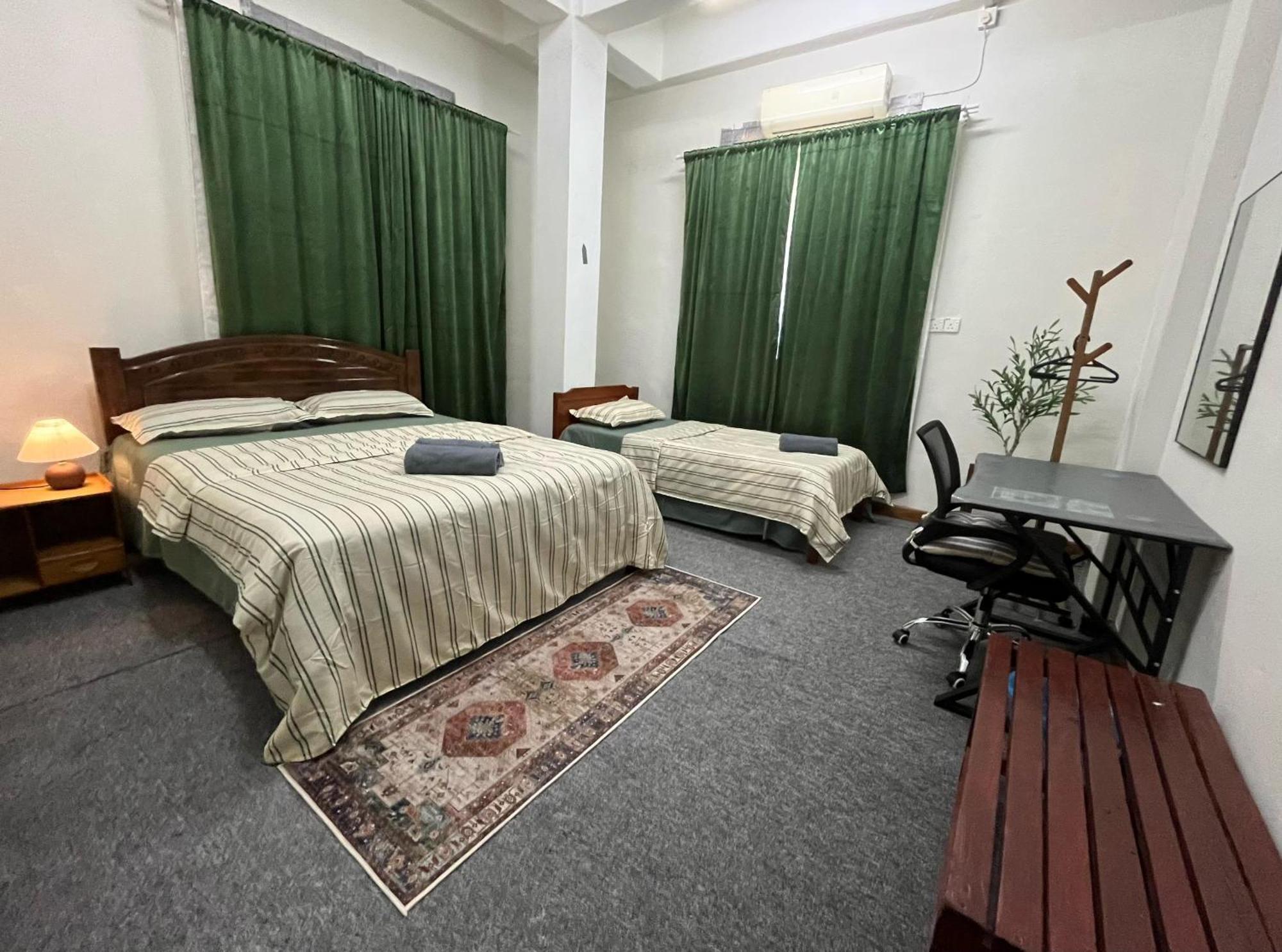 La Wood Homestay Kampung Kuala Besut Εξωτερικό φωτογραφία